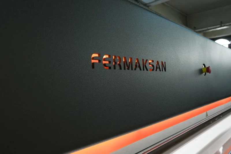 TR 6000 ZP Tam Otomatik Kaynak ve Katlama Makinesi